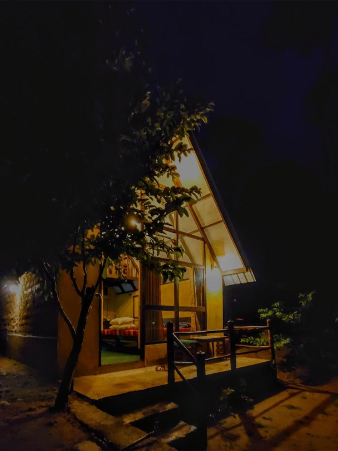 Rainforest Cabin Денияя Екстериор снимка